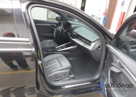 2022 Audi A3 Premium 40 Tfsi Front-Wheel Drive S Tronic z USA, uszkodzony, nr VIN WAUAUDGY4NA026756